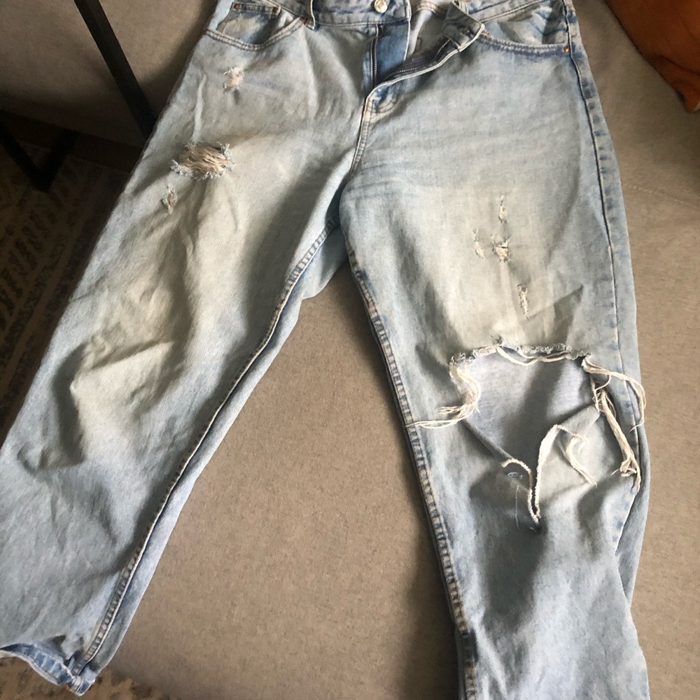 High Rise Mom Jean - Picture 3 of 4